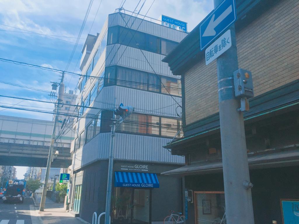 Guest House Gloire Osaka Bagian luar foto