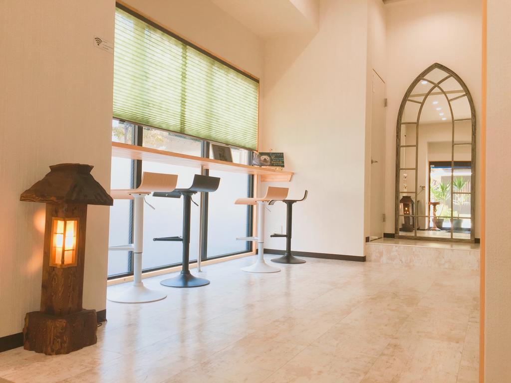 Guest House Gloire Osaka Bagian luar foto