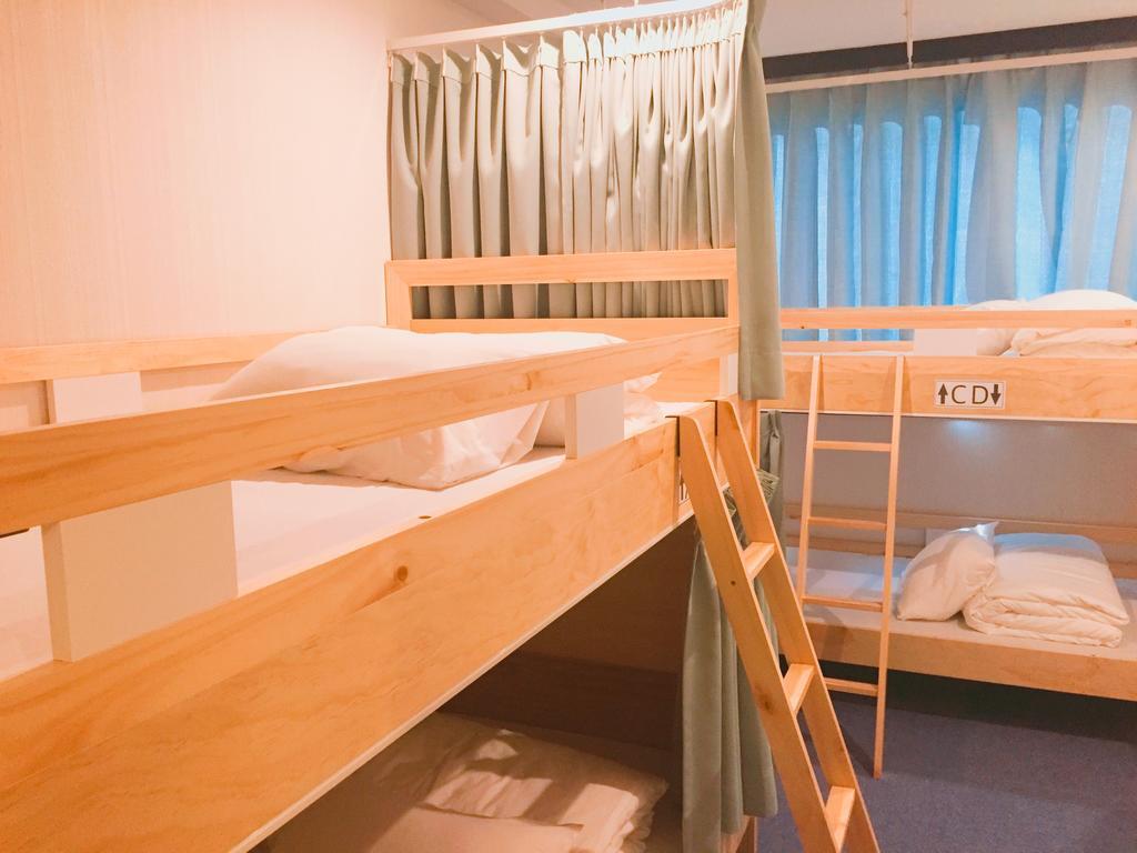 Guest House Gloire Osaka Bagian luar foto