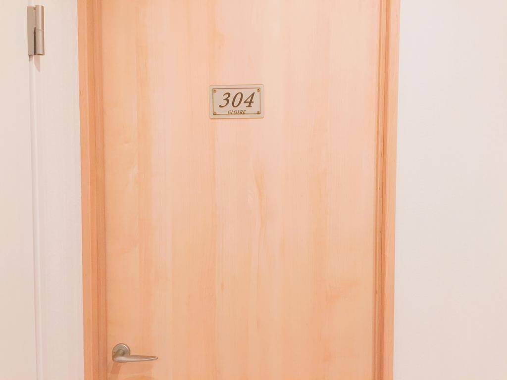 Guest House Gloire Osaka Bagian luar foto