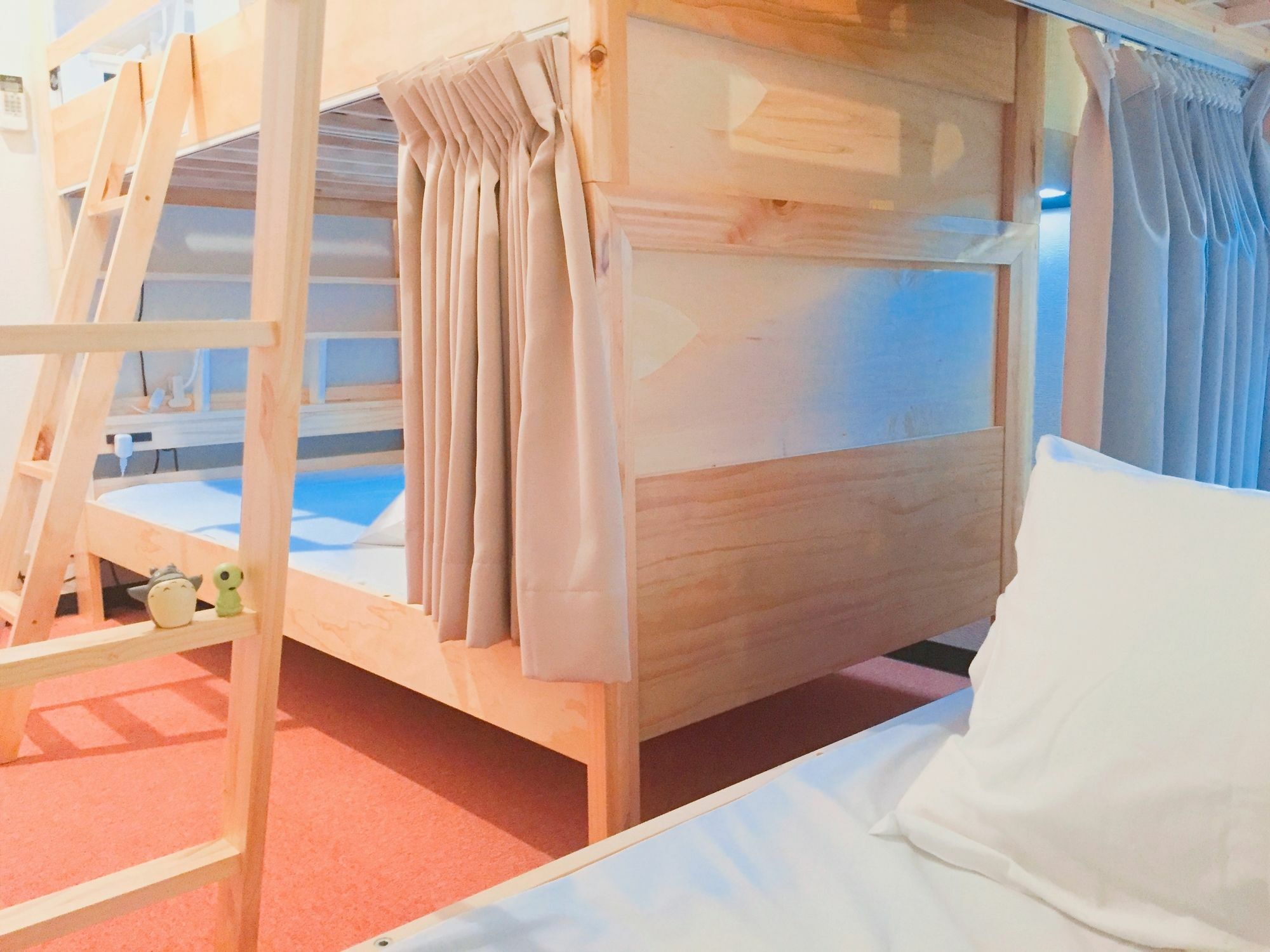 Guest House Gloire Osaka Bagian luar foto